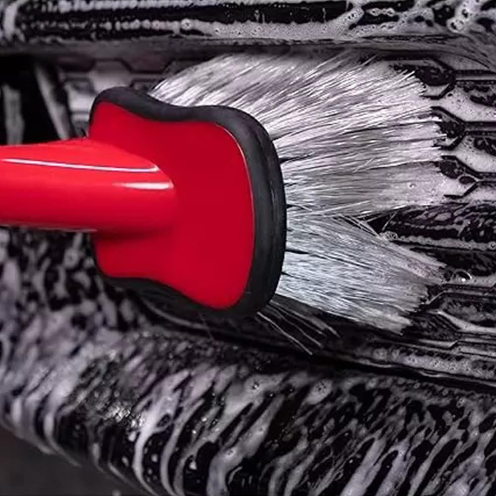 Fender Alloy Brush long-handle-wheel-brush